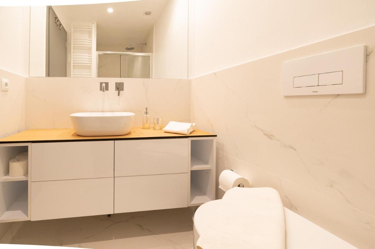 אתונה Liv - Luminous & Spacious In Pagrati מראה חיצוני תמונה