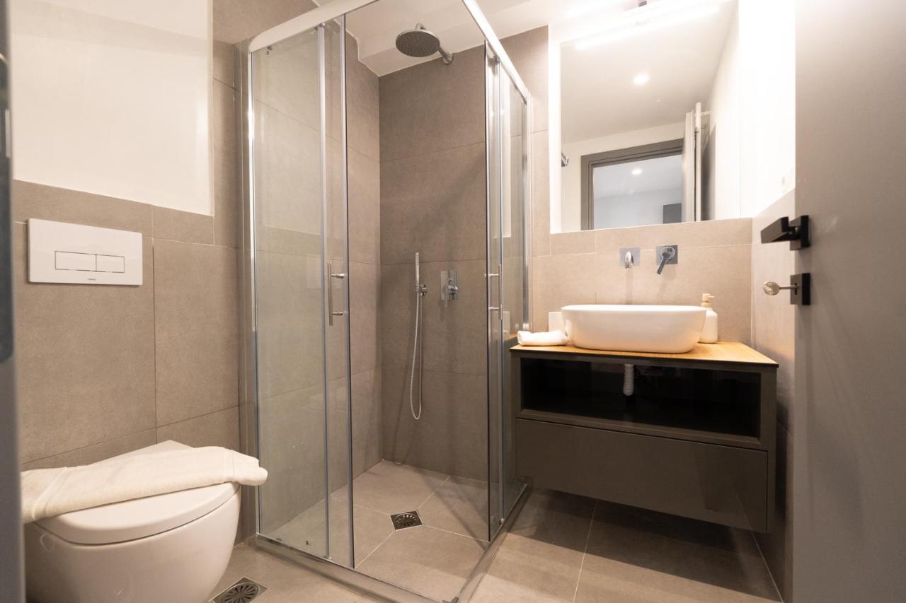אתונה Liv - Luminous & Spacious In Pagrati מראה חיצוני תמונה
